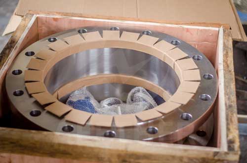 Inconel 600 flange in wooden case